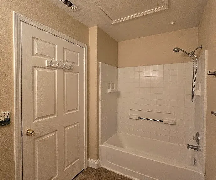 8836 N Del Mar Ave — Photo 13