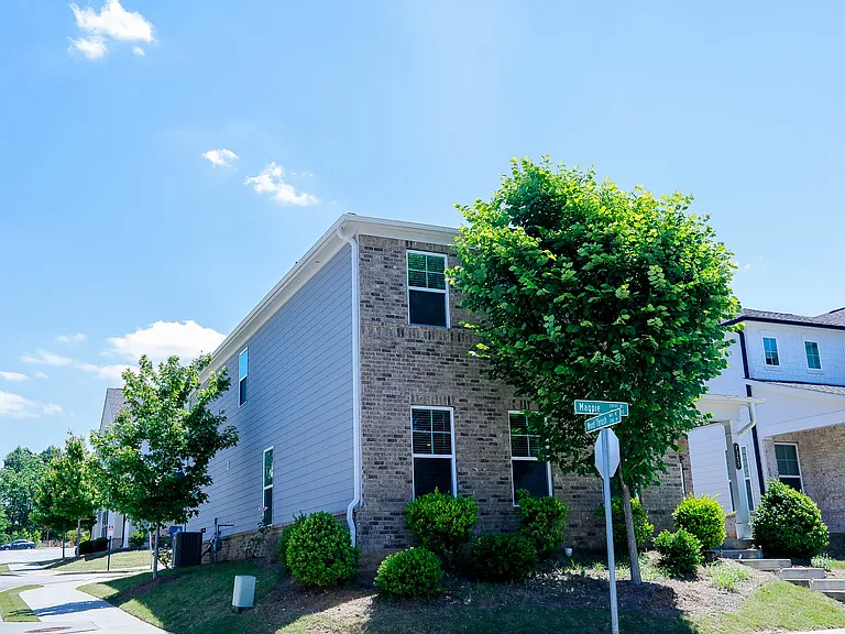 4355 Magpie Dr — Photo 3
