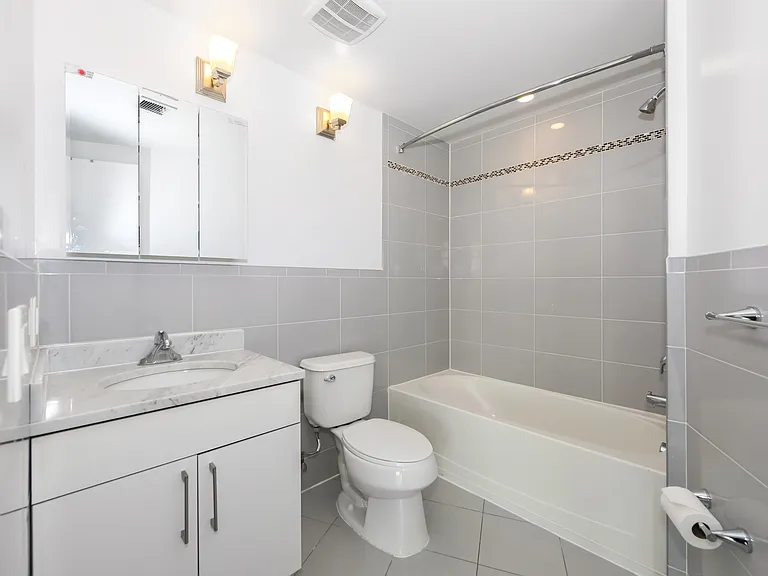 1701 Park Ave #1012 — Photo 8