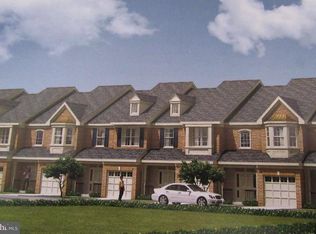 11 Adirondack Blvd, Trenton, NJ 08619