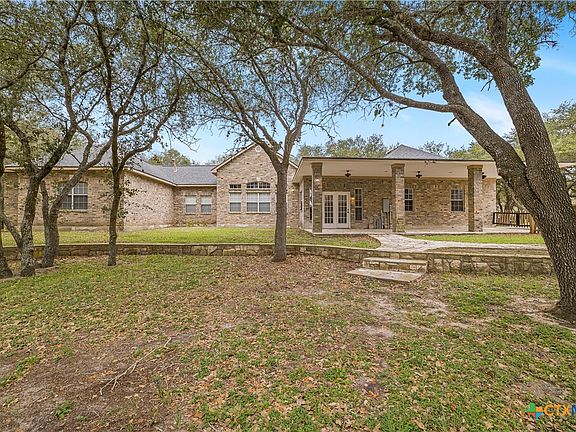 3rd image of 233 Post Oak Bnd