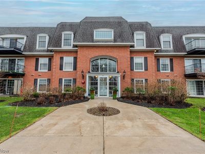 22701 Center Ridge Rd APT 207, Rocky River, OH, 44116