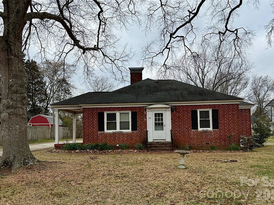 1st image of 612 Ballard St