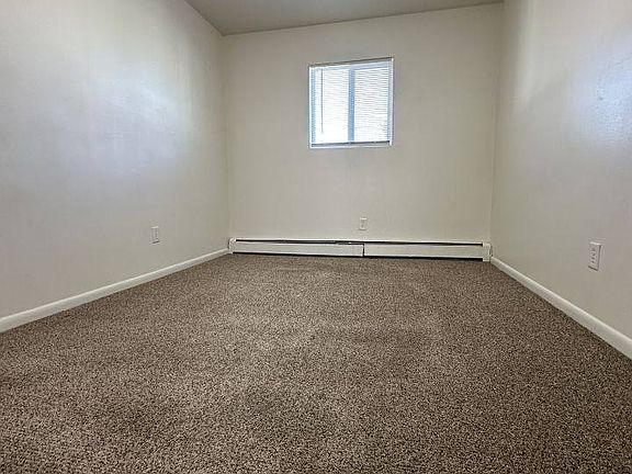 4th image of 2024 Alderson Ave APT 6