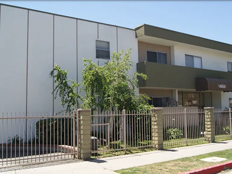Magnolia Apartments - Your Sherman Oaks Retreat! — Photo 2