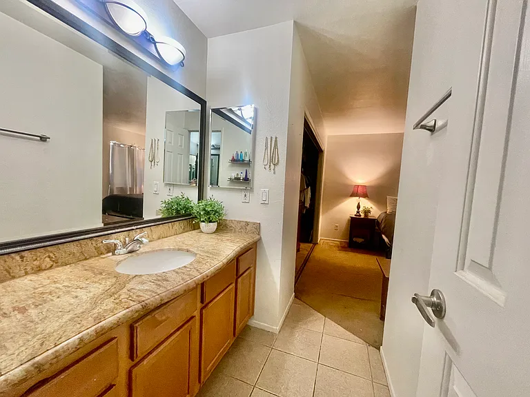 1132 W Blaine St #203 — Photo 4