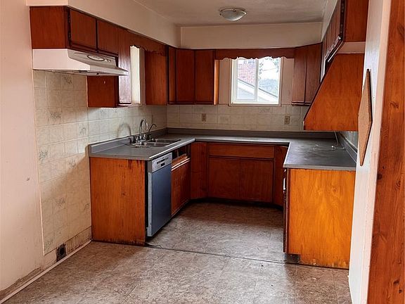 4th image of 349 Rockland Rd
