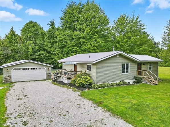 3576 Plymouth Ridge Rd, Kingsville, OH 44048