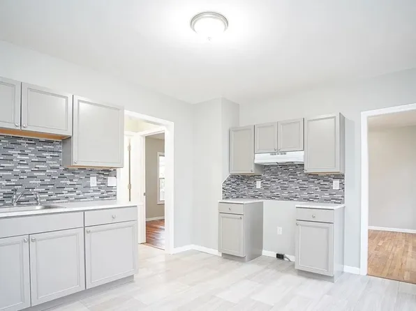 605 Plainfield St, Springfield, MA 01107