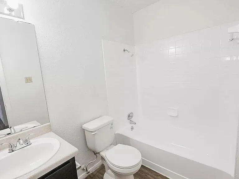 Copper Mill Apartments — Photo 10