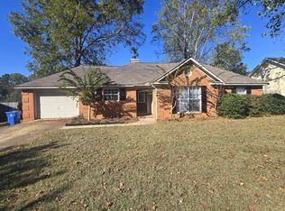 111 Bartlet Ln, Dothan, AL 36305