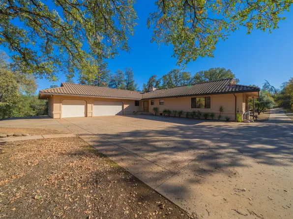 16306 Trail Dr, Redding, CA 96001
