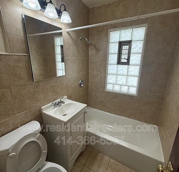 5435 N 40th St #LOWER — Photo 9