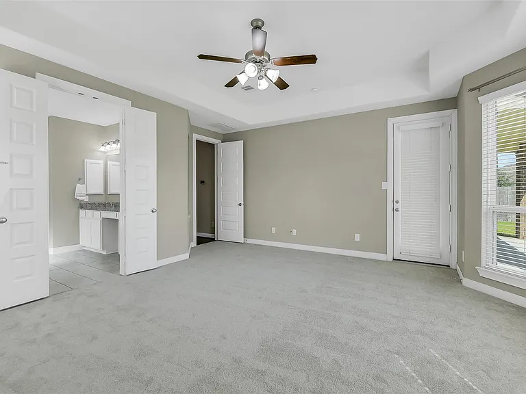 16706 Chestnut Square Dr — Photo 23