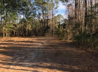 8 Milcrest Dr, Awendaw, SC 29429