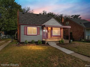 19480 Edinborough Rd, Detroit, MI 48219