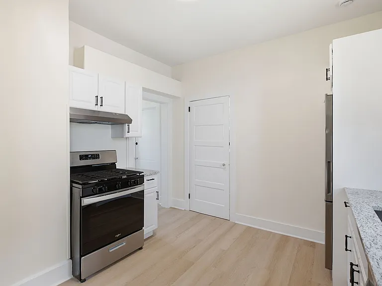 84 Sherwood Pl #1 — Photo 11