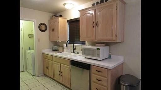 3rd image of 4018 Karen Dr