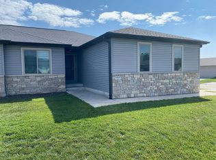 6803-6806 Mimosa Ln #6800-6805, Lincoln, NE 68521