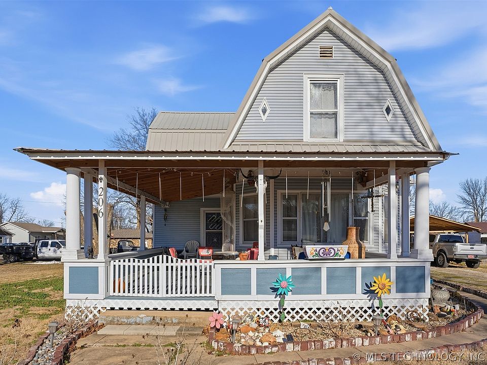 1st image of 206 E Conner Ave