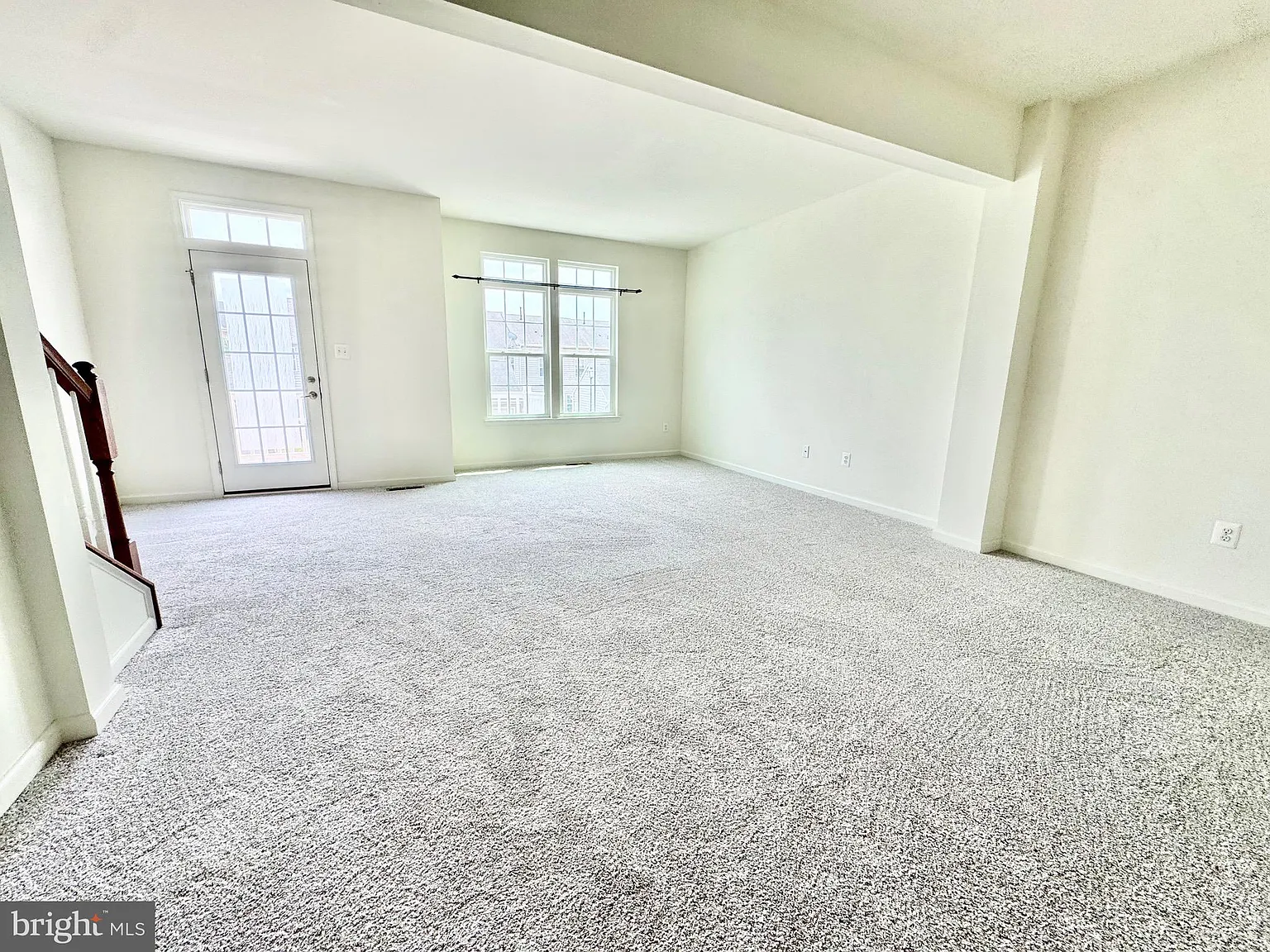 4 bed, 2.5 bath, 2100 sqft, $2,100 — Photo 4