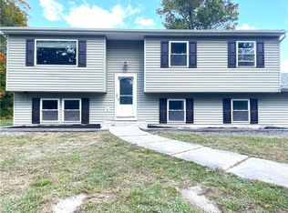 16 Old South Plank Rd, Newburgh, NY 12550
