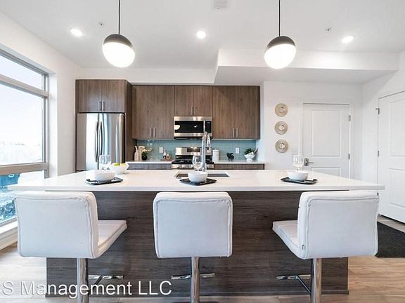 2nd image of 2037 E Lehigh Ave #482ec5e98