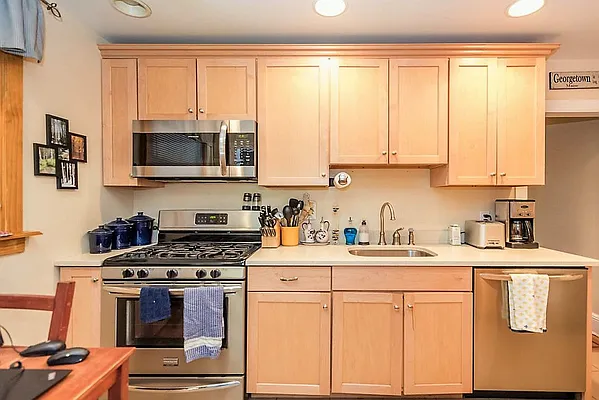 Rented by Tri Boro Terrace Realty | media 7