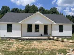 2854 Highland Rd, Lafayette, TN 37083