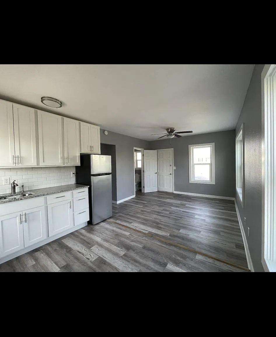 1 bed, $1,295 — Photo 3