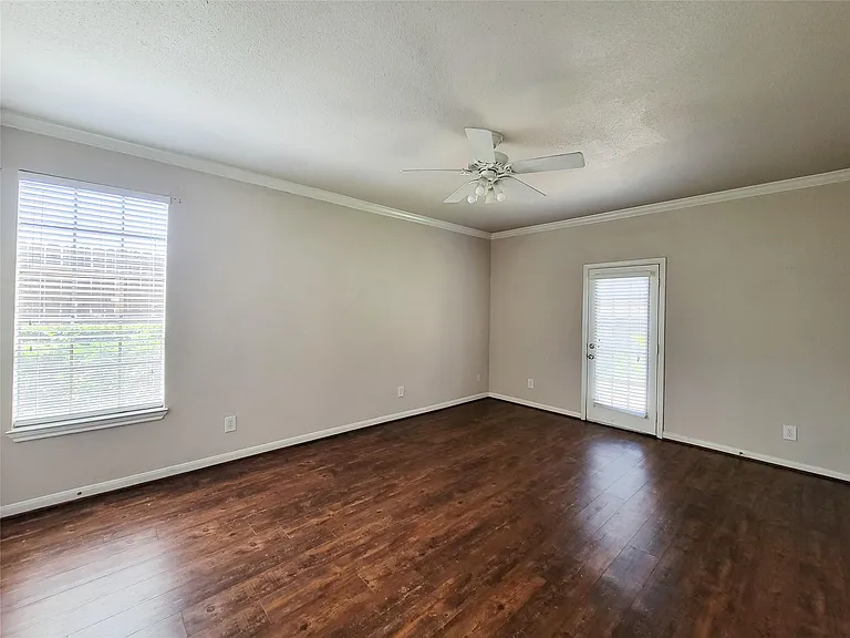 2255 Braeswood Park Dr #259 — Photo 24