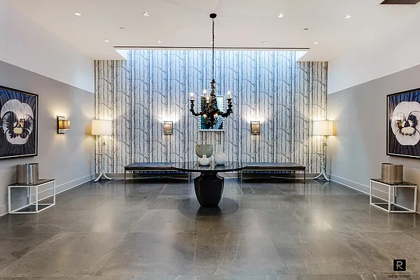 Rented by R New York | media 30