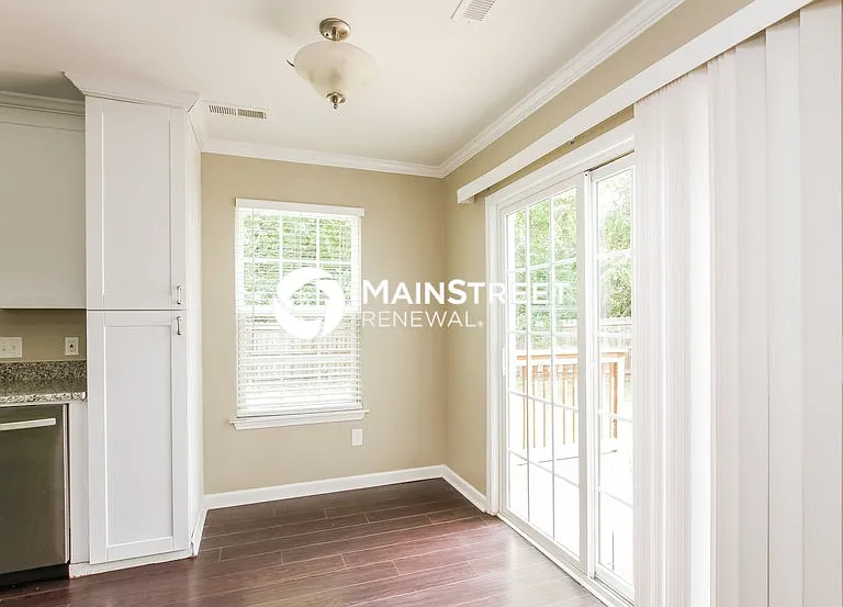 1233 Ben Livingston Rd — Photo 5