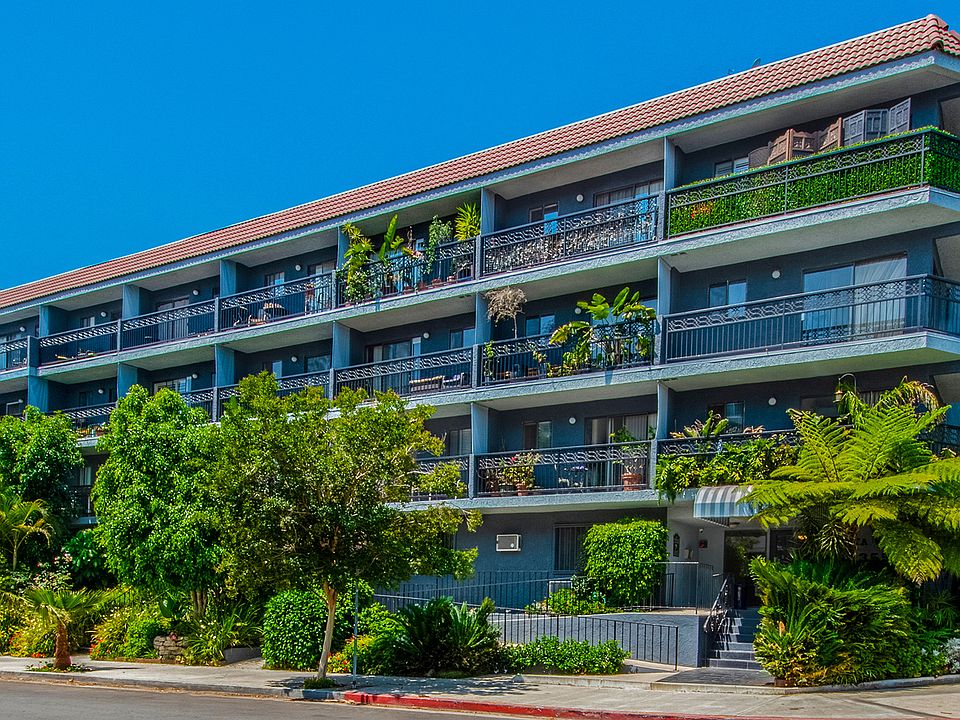 1st image of 1355 N Sierra Bonita Ave APT 213