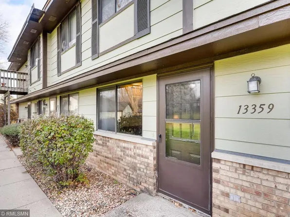 13359 Zenith Ln, Eden Prairie, MN 55346
