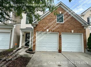 9136 Redmond Trace Rd, Charlotte, NC 28277