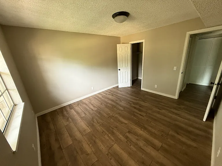 3250 Oneal Cir #J23 — Photo 3