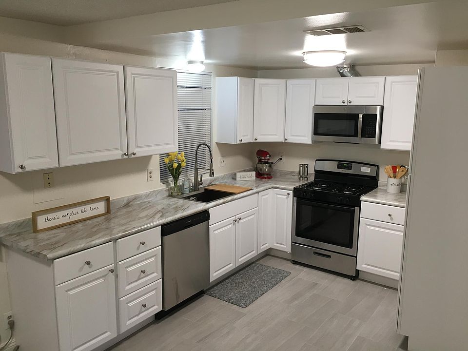 1st image of 1941 Evergreen St #1941