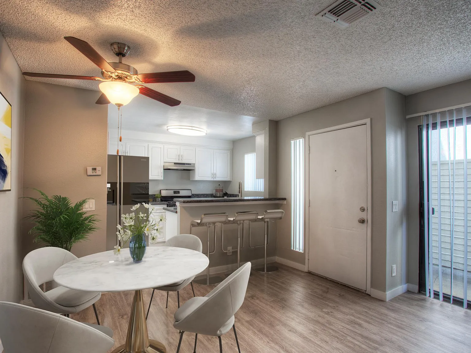 Arthur Avenue Apartments — Photo 2