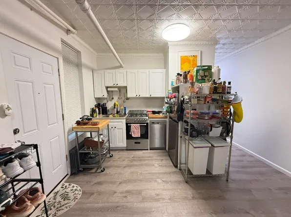 541 46th Street image 2 of 9