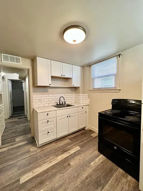 1 bed, 550 sqft, $1,195 — Photo 2
