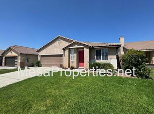 7648 Newberry Ln, Fontana, CA 92336