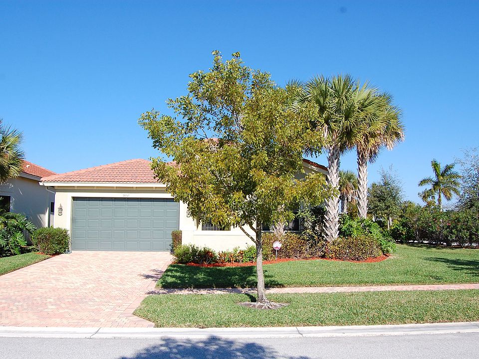 1st image of 9852 Isles Cay Dr