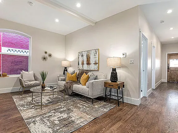 406 S Pearl St — Photo 27