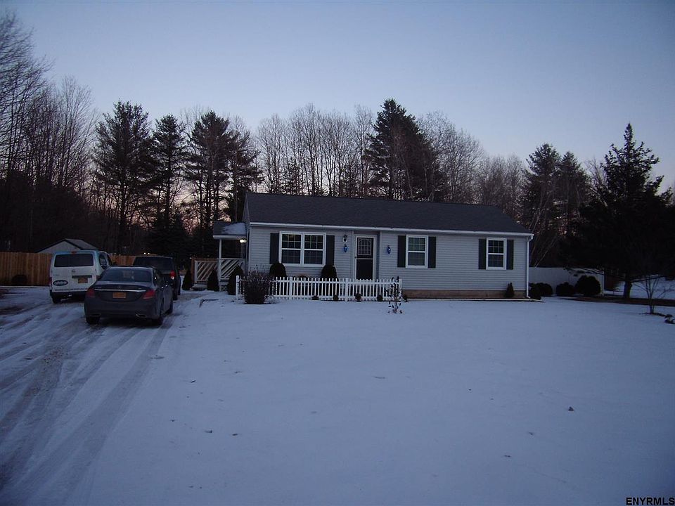 1st image of 1 Loriann Dr