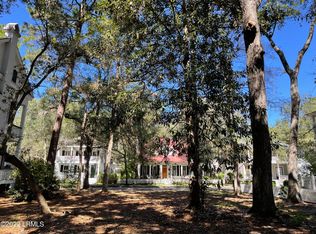 31 Mises Rd, Beaufort, SC 29907