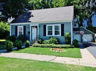 3611 W John St, McHenry, IL 60050