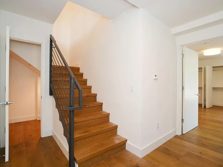 1450 15th St #203 — Photo 17