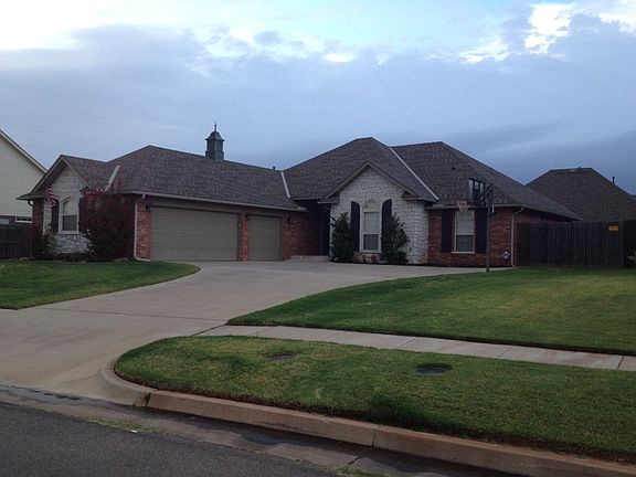 3rd image of 1505 SW 132nd St