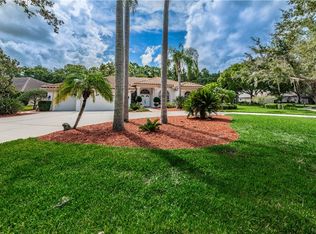 4921 Cross Pointe Dr, Oldsmar, FL 34677